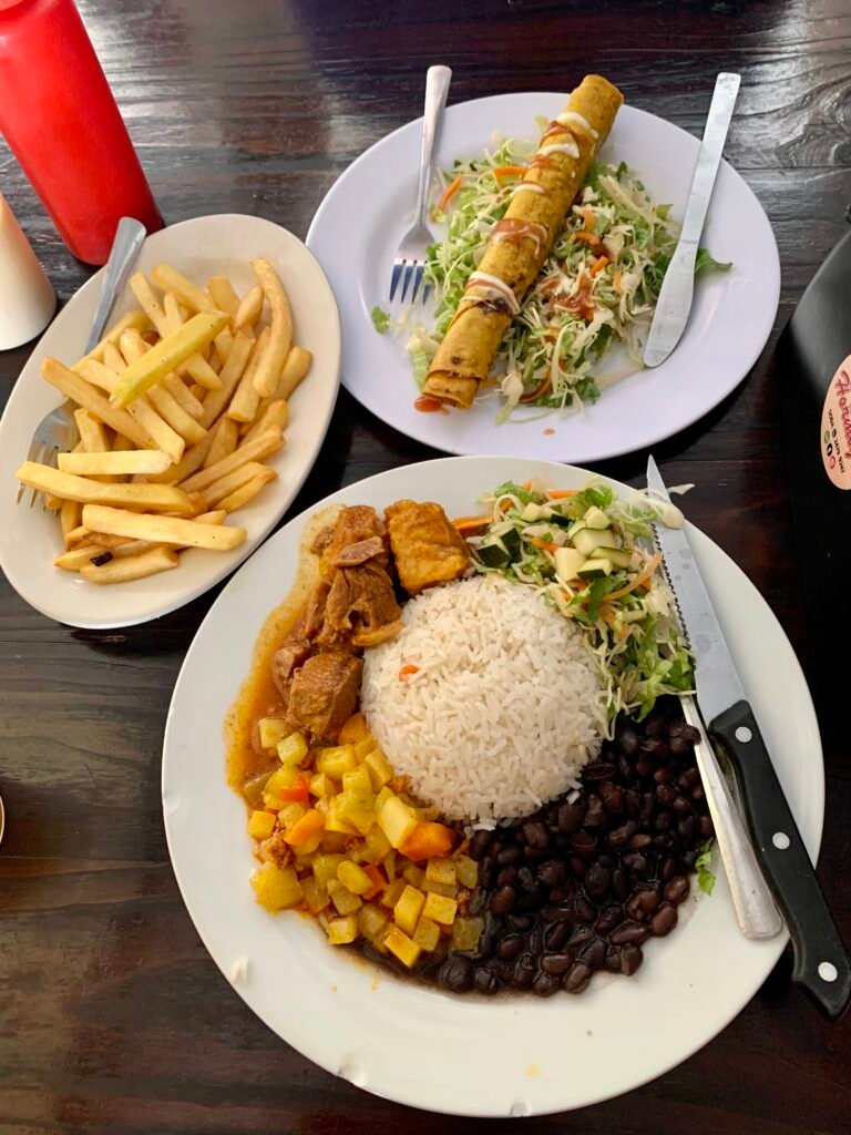 Soda la hormiga lunch - casado & taco - traditional costa rican cuisine