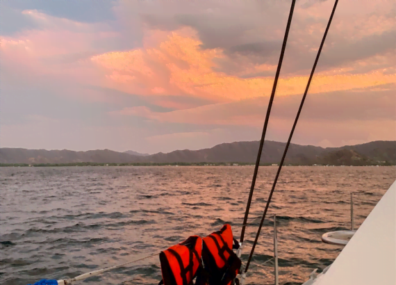 Lazy Lizard Sunset Cruise, the best catamaran tours in Guanacaste Costa Rica