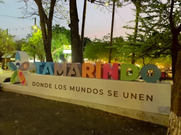 Tamarindo, Donde Los Mundos Se Unen