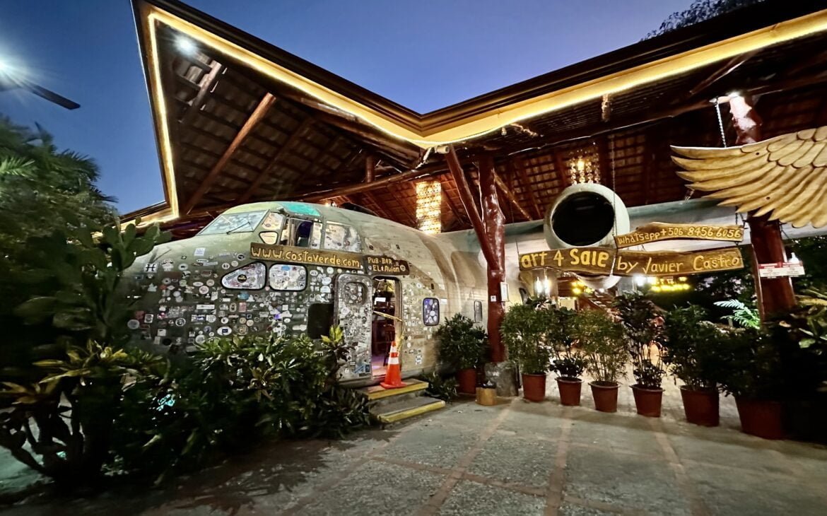 El Avion Restaurant