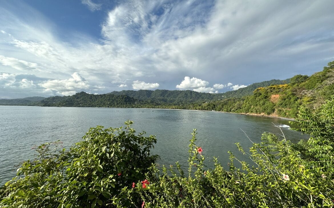 Playa Dominicalito, Costa Rica