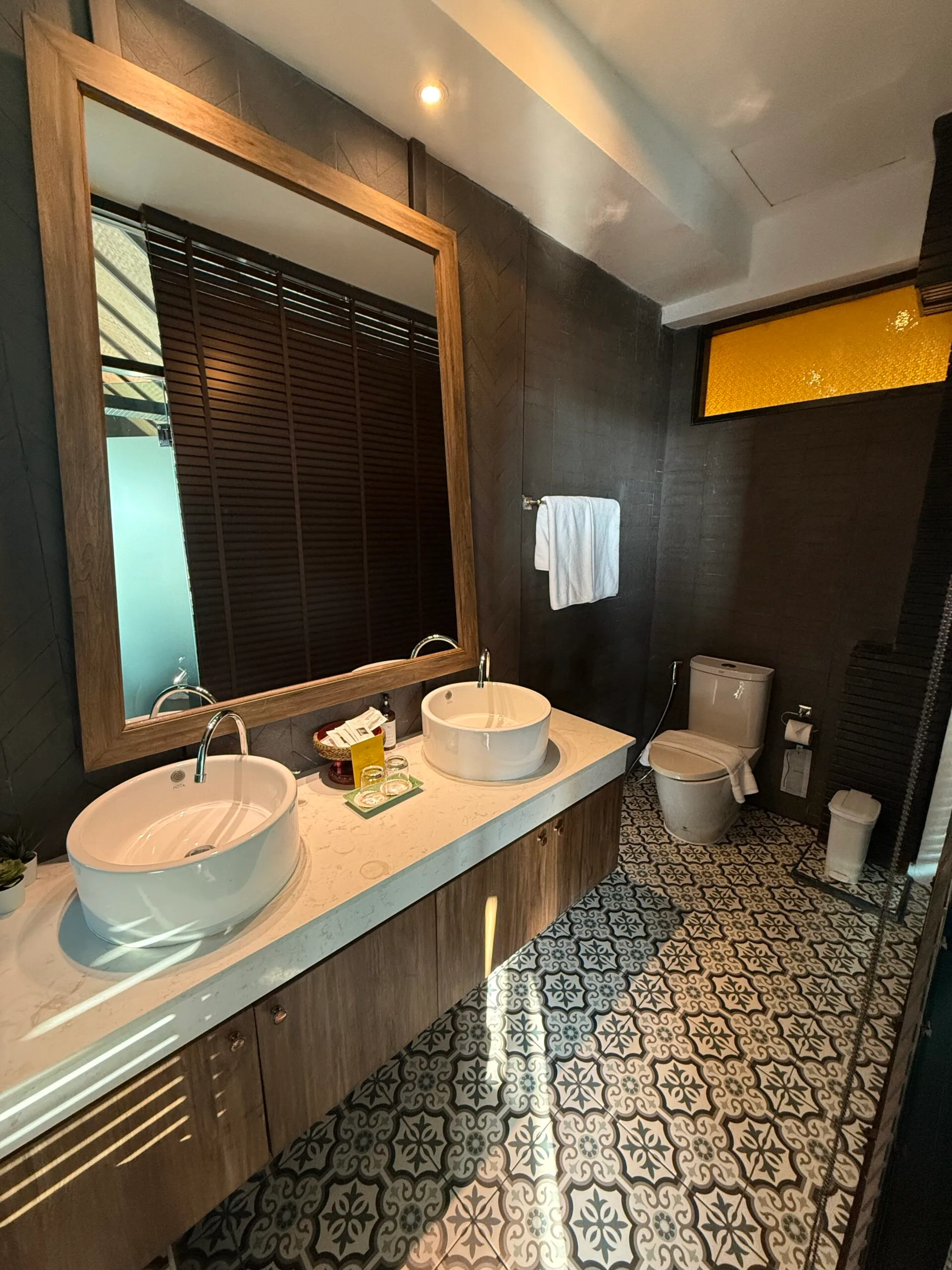 The Grand Oriental Suite bathroom