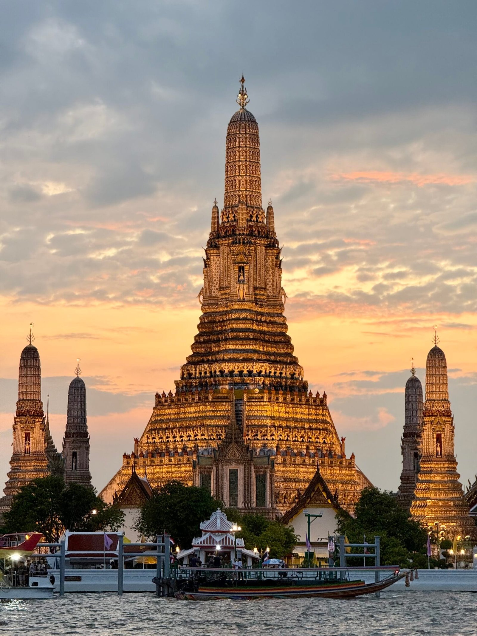 Wat Arun at sunset from the viewpoint