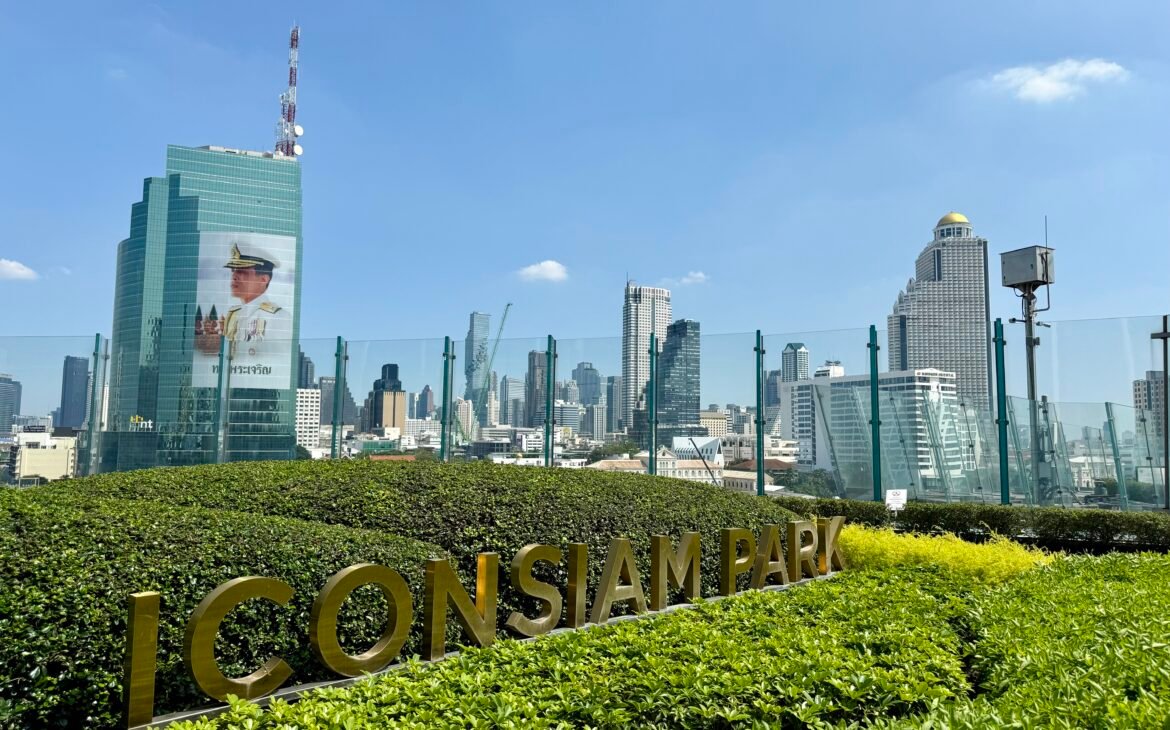 ICONSIAM deck view