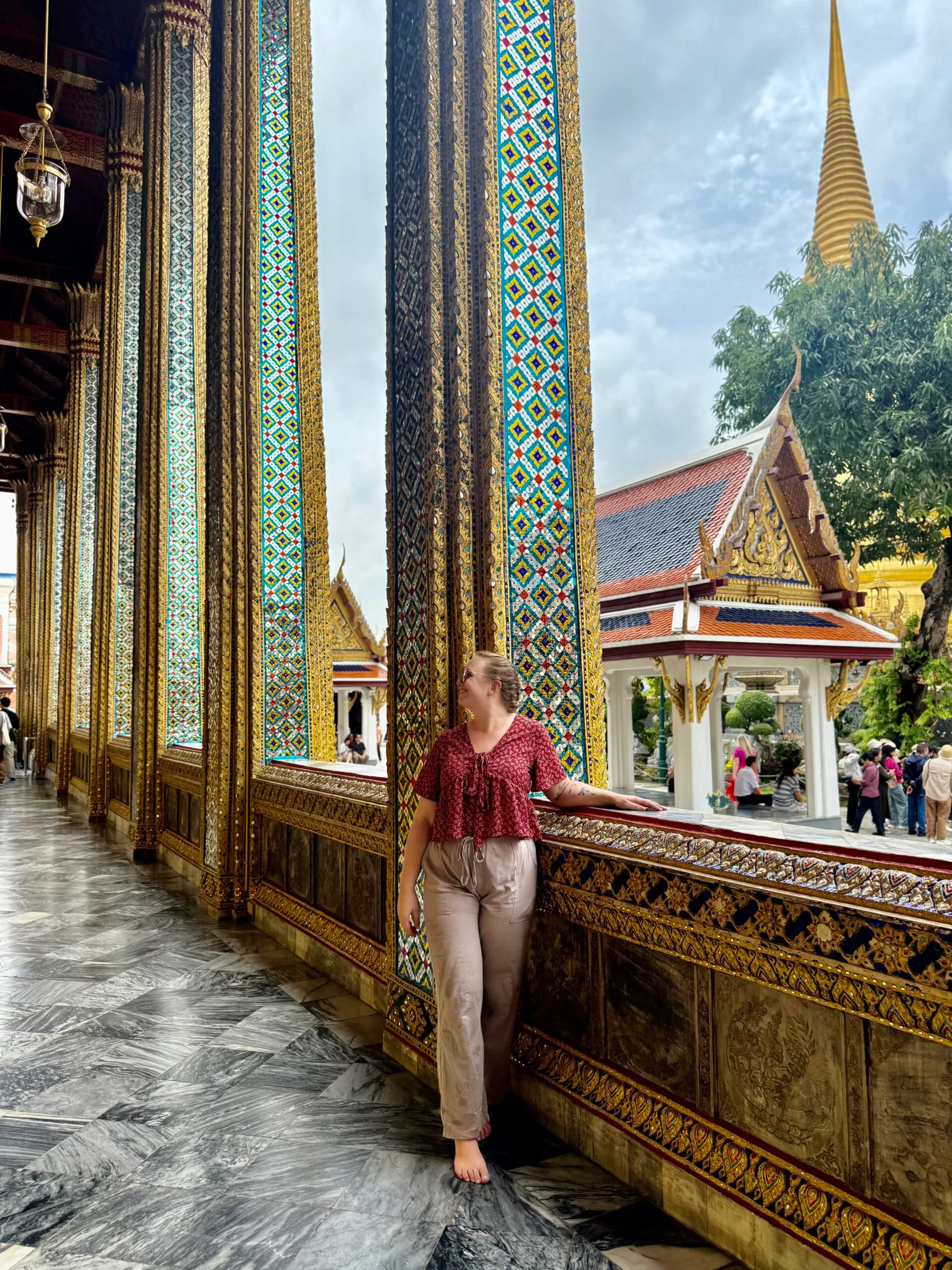 Dress code example for Grand Palace